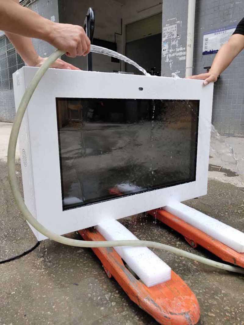 21.5寸壁掛高亮戶(hù)外廣告機(jī)-01