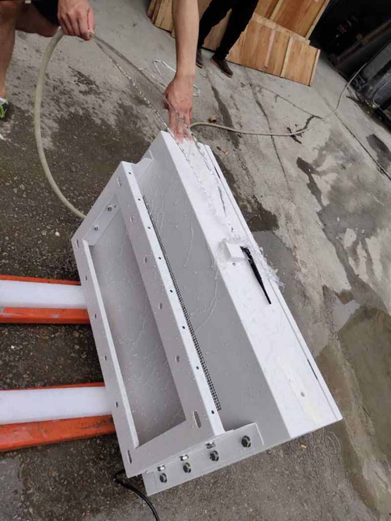 21.5寸壁掛高亮戶(hù)外廣告機(jī)-04