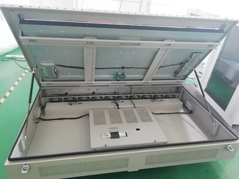 65寸戶外壁掛廣告機(jī)-08
